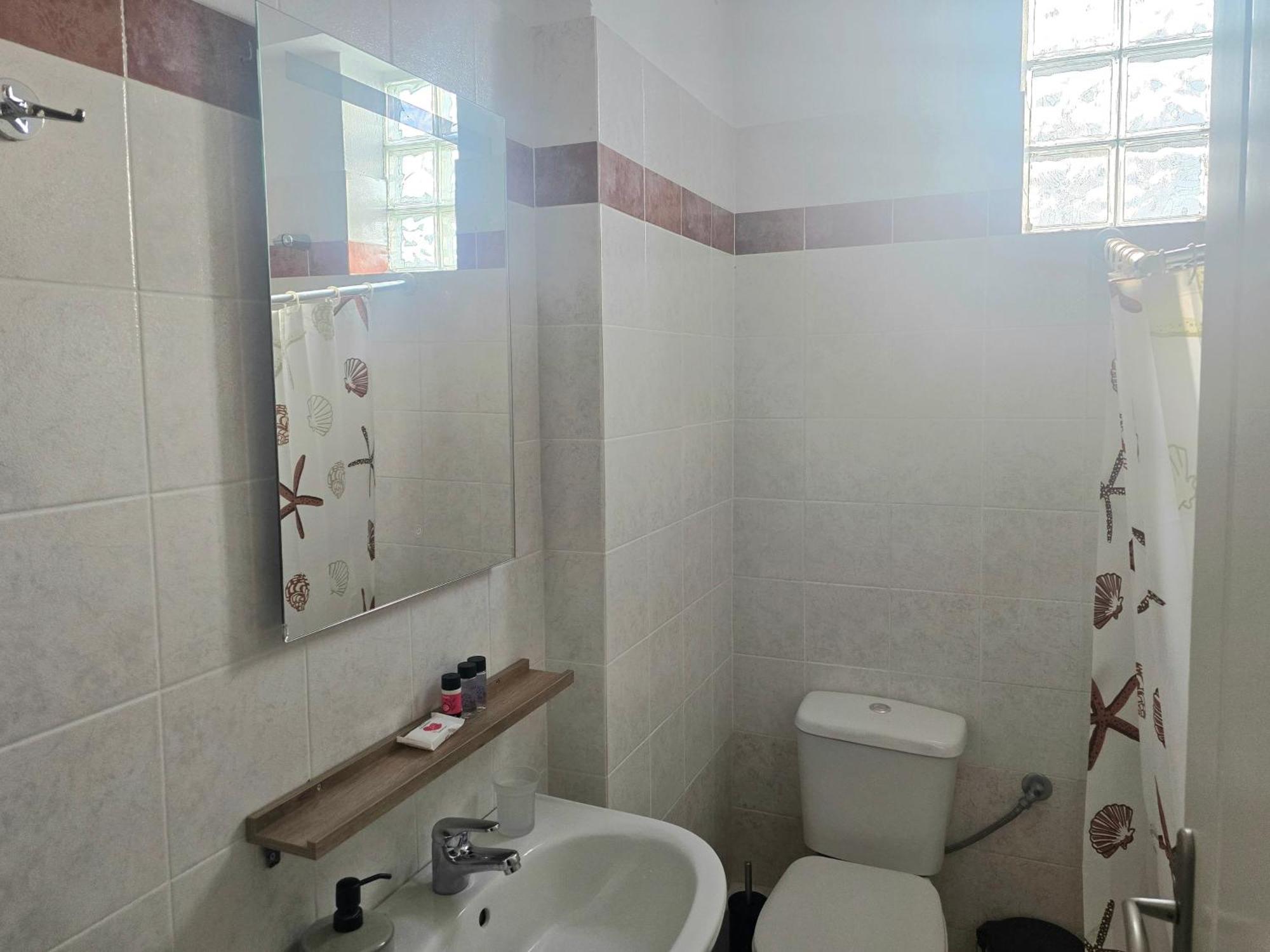 In Centre Suite By Open City Tripoli Bagian luar foto